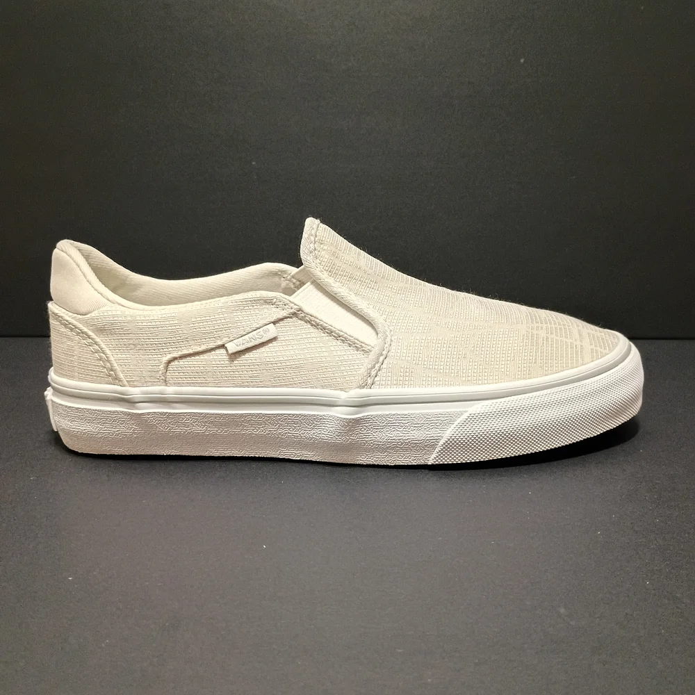 Vans Cream Classic Slip-on Deluxe Comfort Women's Shoes - Picture 2 of 11